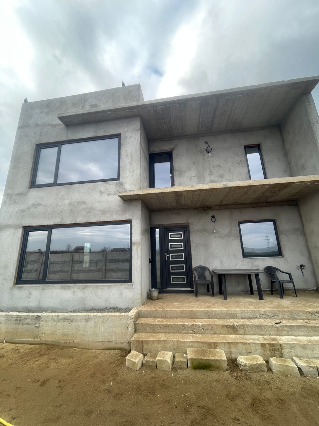 Casa Băluță — fotografie de șantier, stadiul fațadei în execuție